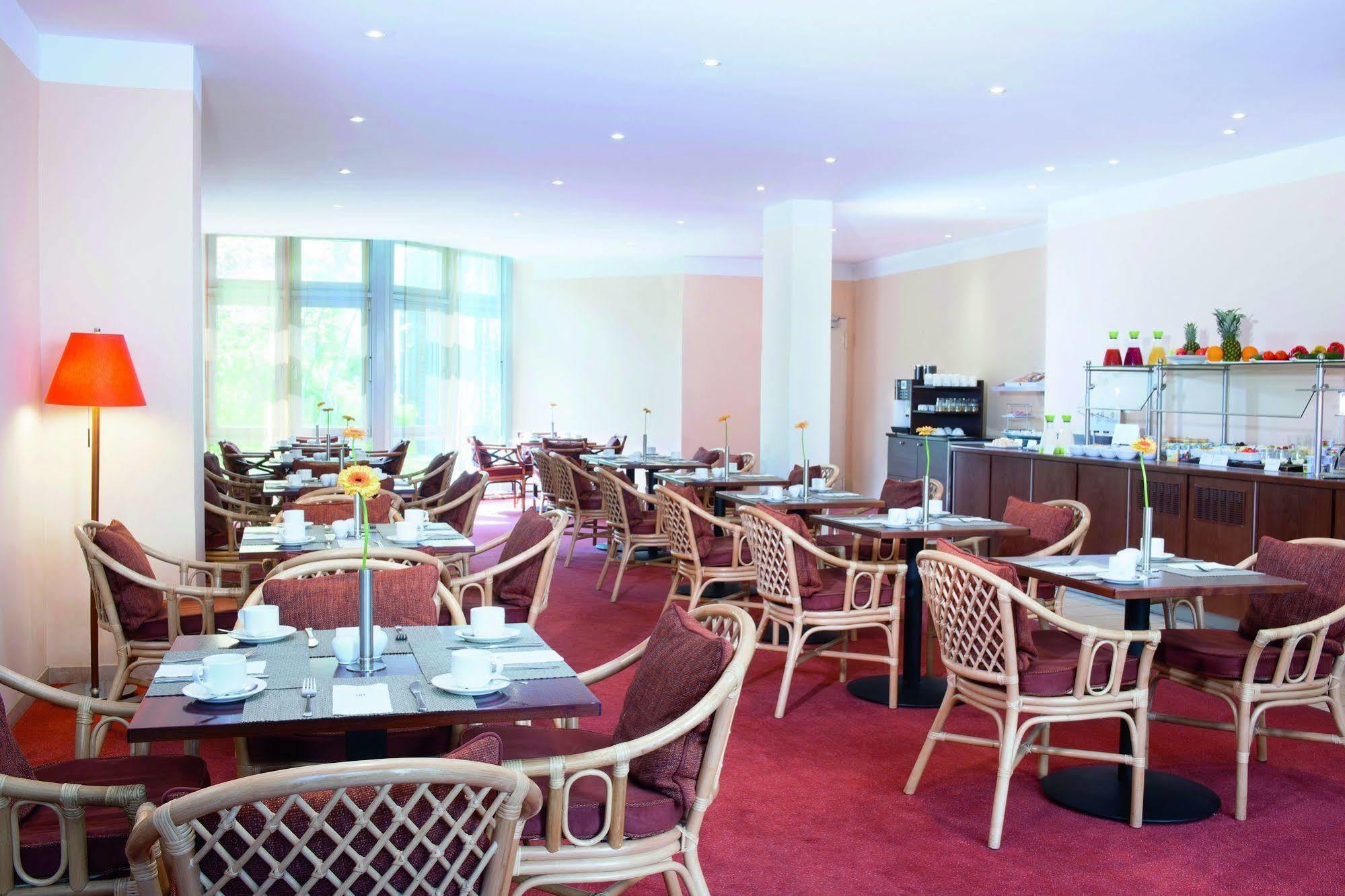 Nh Berlin Kreuzberg Hotel Exterior photo